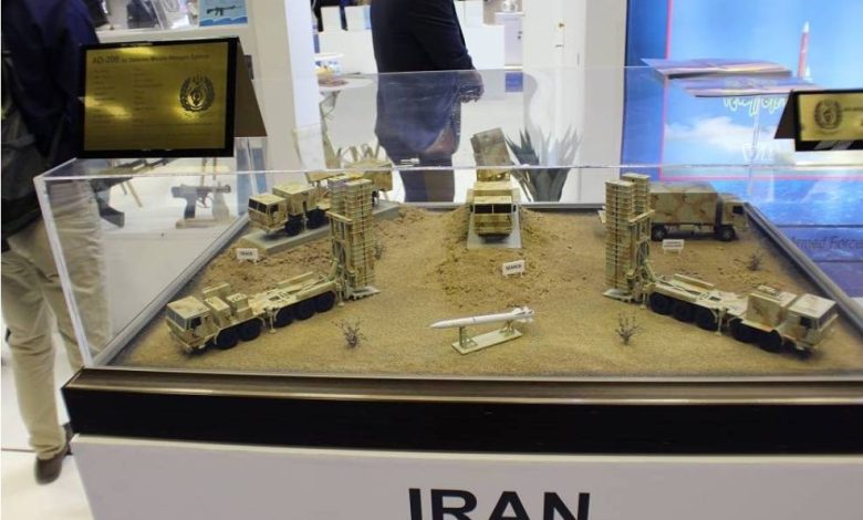 إيران تكشف عن نظامها الصاروخي المحلي الجديد AD-200 خلال معرض “ديمدكس 2022”