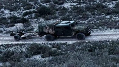 الجيش الإسباني يعزز قدراته المدفعية بمركبات Vamtac ST5 رباعية الدفع