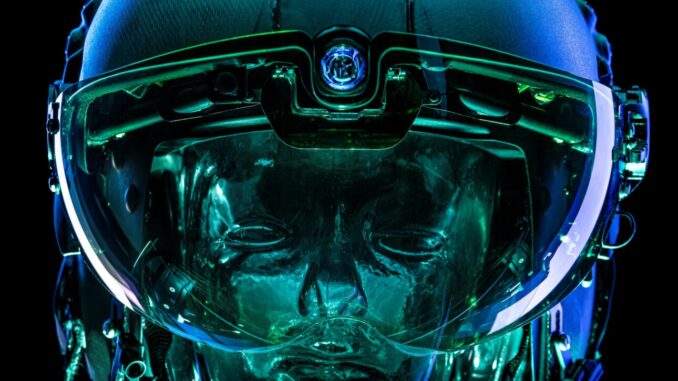 “سترايكر II” أقوى: “بي إيه إي سيستمز” تطور خوذة طيار مقاتلة “يوروفايتر”