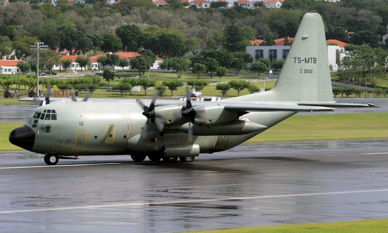 الإمارات توقع عقداً مع القوات الجوية التونسية لمحطات الخدمة المجدولة لطائرة C-130 وترقيتها