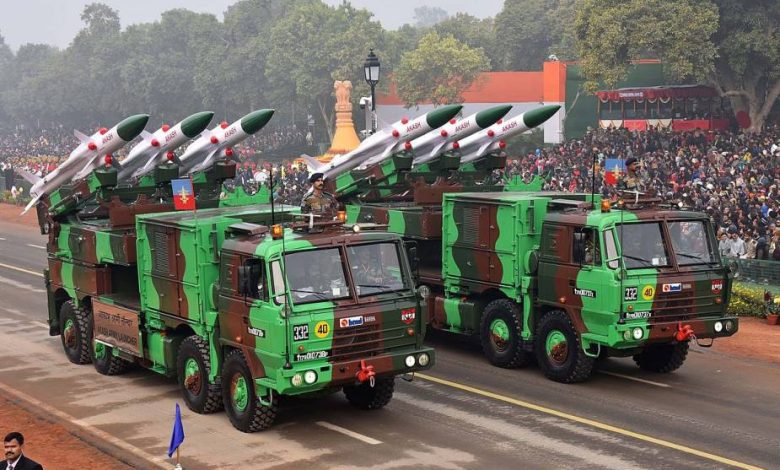 الإمارات تبدي اهتماماً بشراء نظام صواريخ الدفاع الجوي الهندي “أكاش”