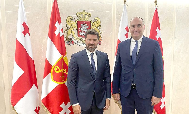 الخبير في الشّؤون الأمنيّة حسن حريري يلتقي وزير الدفاع الجورجيّ بهدف النّهوض بالقطاع الأمني في جورجيا