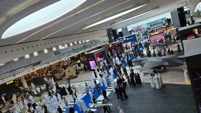 19.95 مليار درهم إجمالي صفقات معرضي “آيدكس ونافدكس 2025” خلال ثلاثة أيام