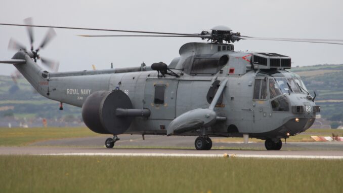 بريطانيا تسلّم أوكرانيا مروحيات أوقفت البحرية الملكية تشغيلها