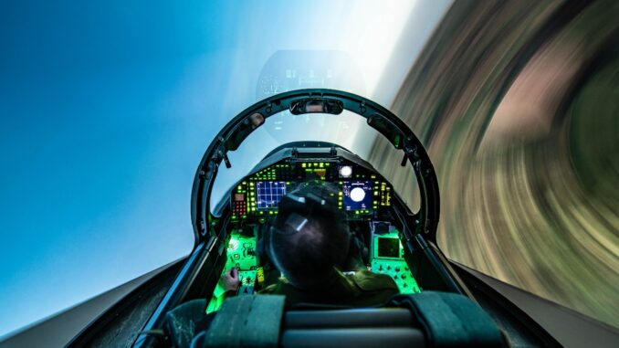 “بي أيه إي سيستمز” تتعاون مع “إنزباير” في مجال تقنيات التدريب المستقبلية