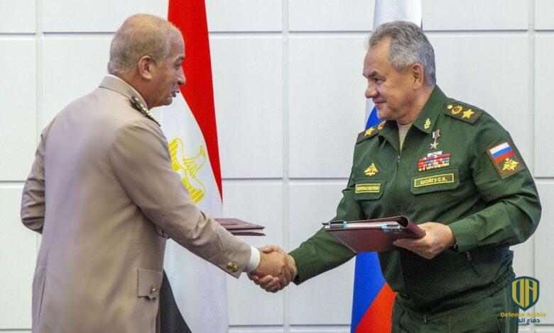 مصر توقع مع روسيا بروتوكول تعاون عسكري و أمني