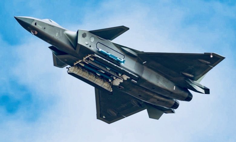 الصين تحسن محركات “WS-15” العامل على مقاتلتها الأكثر قوة