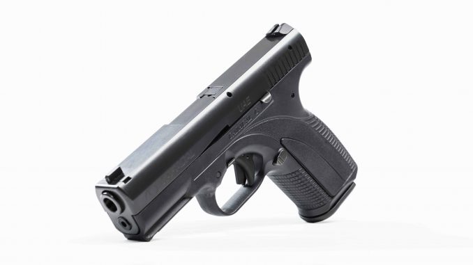 بالفيديو: كيف يتفوّق مسدس Caracal الاماراتي على منافسيه