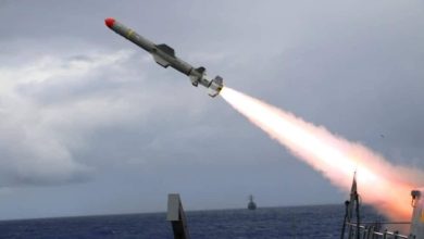 الأنظمة الدفاعية الروسية تفشل مجدداً.. البحرية الأوكرانية توجه ضربة لسفينة روسية بصواريخ “هاربون” (فيديو)