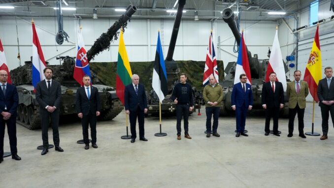 بالتفصيل.. هذا هي الأسلحة التي سترسلها الدول الغربية لأوكرانيا