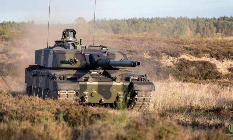 بريطانيا تدرس إمكانية التخلي عن دبابات “تشالنجر 2″ و”أياكس”