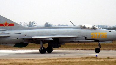 “سي سي تي في”: تحطم مقاتلة صينية فوق منازل في مقاطعة هوبي