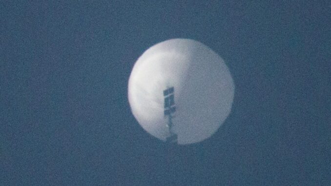 واشنطن تكشف عن أسرار المنطاد الصيني