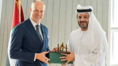 وزير الدفاع المجري يقوم بزيارة رسمية لمجموعة “ايدج”