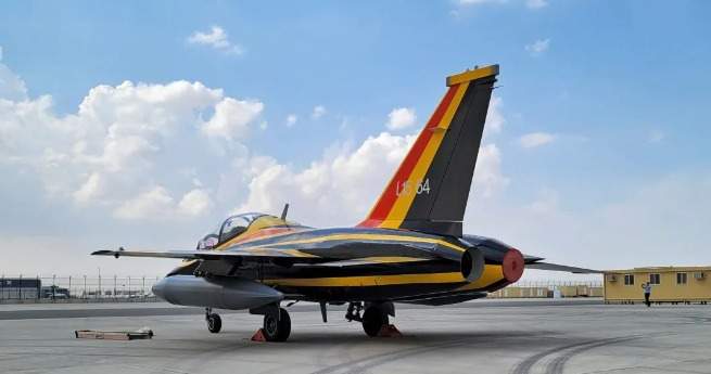 طائرات “إل – 15 أيه فالكون” الصينية تصل إلى الإمارات