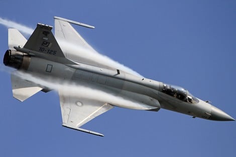 المقاتلة “جيه إف-17 ثاندر” الجديدة قد تدخل الخدمة في المستقبل القريب