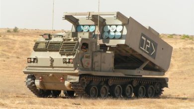 ماذا نعرف عن راجمة صواريخ M270 MLRS الأميركية