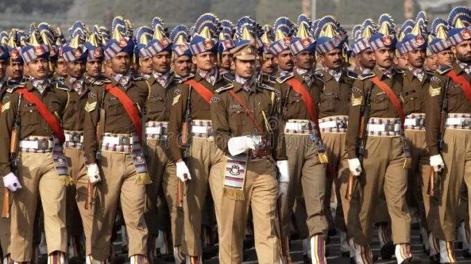 بالتفصيل.. الأسباب الكامنة وراء قرار تعزيز الهند لترسانتها العسكرية بالمدافع