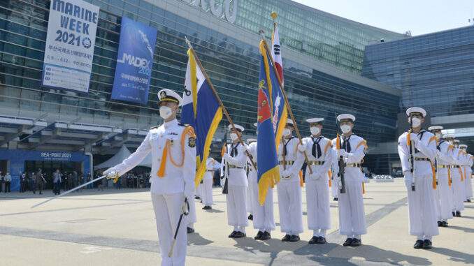 كوريا الجنوبية تكشف عن أحدث إنتاجاتها في صناعة السفن الحربية في معرض MADEX 2023