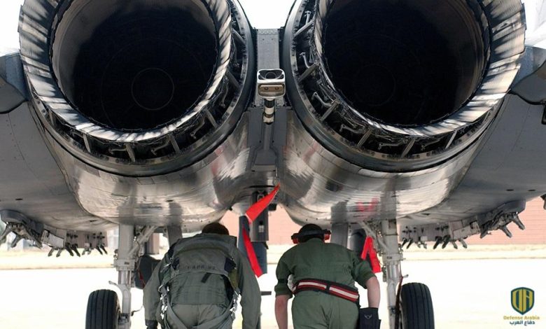 شركة “ريثيون” توقع عقدًا لتطوير محركَي طائرتي “إف-15” و “إف-16”