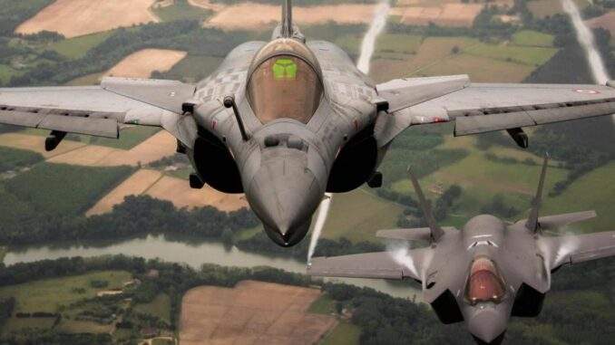 السعودية تسعى لشراء مقاتلات “رافال”.. اهتمام الرياض بالأسلحة الفرنسية يظهر عدم رضاها عما تتلقاه من الولايات المتحدة