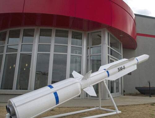 هل أوشكت الولايات المتحدة على نفاد صواريخها الدفاعية؟