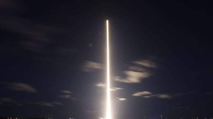 فرنسا تجري أول تجربة لإطلاق صاروخ قادر على حمل رأس نووي