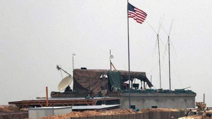 الولايات المتحدة ترسل تعزيزات عسكرية ولوجستية إلى قواعدها بسوريا