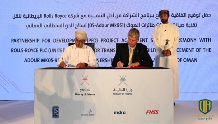 عمان توقع 4 اتفاقيات دفاعية لتطوير جيشها