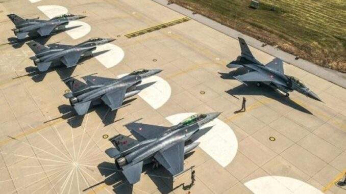 بلجيكا ترسل مقاتلات حربية إلى أوكرانيا