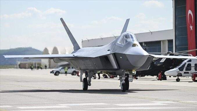 قفزة نوعية في مجال صناعة الطيران الحربيّ المحلي التركي.. أنقرة تتّجه نحو مقاتلة محلية الصنع من الجيل الخامس