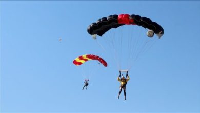 البحرين تستضيف استعراضا مظليا مع الإمارات وإسرائيل وأمريكا