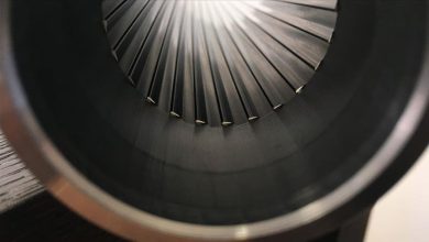 بعد تحذير من وجود قنبلة على متنها.. مقاتلات من 4 دول ترافق طائرة “بوينغ” من نيويورك إلى الشرق الأوسط