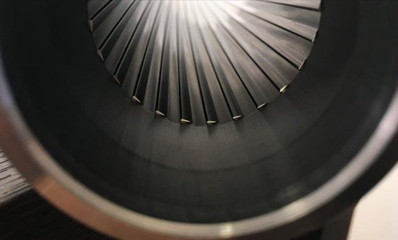 بعد تحذير من وجود قنبلة على متنها.. مقاتلات من 4 دول ترافق طائرة “بوينغ” من نيويورك إلى الشرق الأوسط