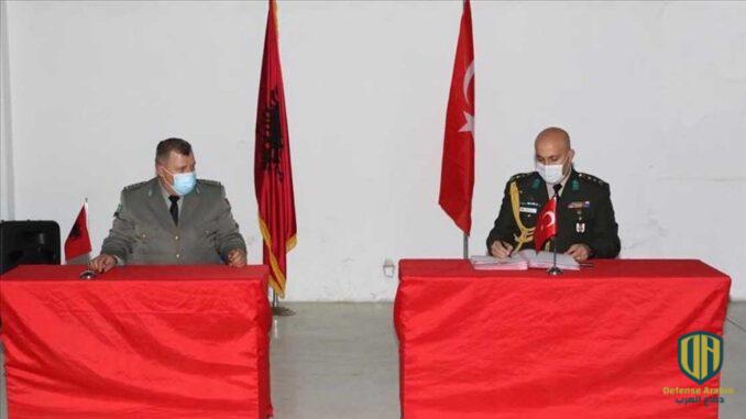 تركيا تدعم ألبانيا ببنادق مشاة تركية الصنع
