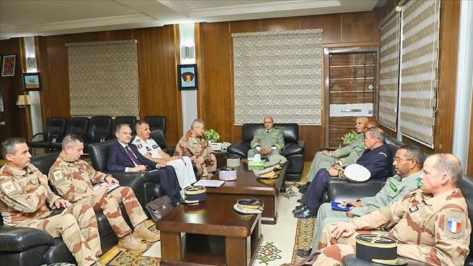 موريتانيا وفرنسا تبحثان التعاون الأمني والعسكري