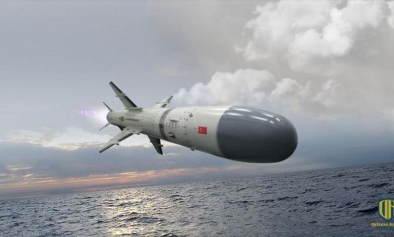 صاروخ “أطمجة” التركي المضاد للسفن في اختبار جديد