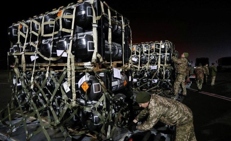 بالتفصيل .. أنواع الأسلحة والذخائر المدرجة في حزمة المساعدات الجديدة لأوكرانيا