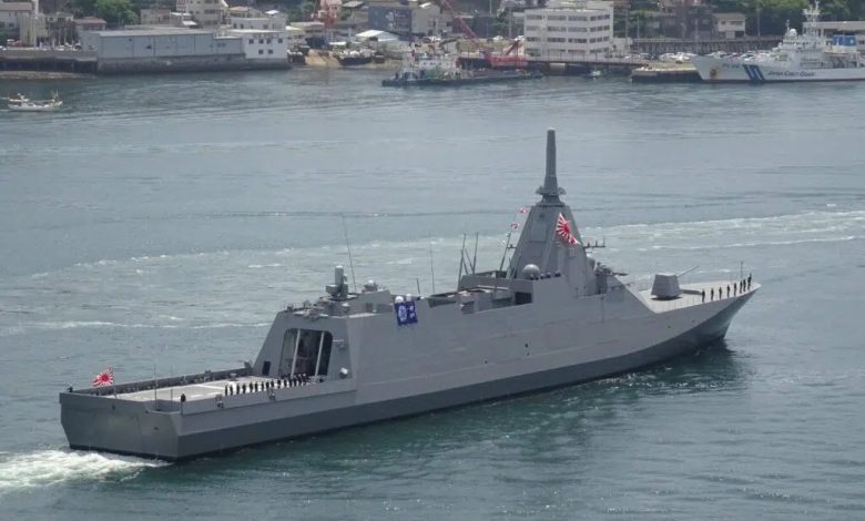 اليابان تنزل إلى المياه فرقاطة قتالية جديدة صنعتها لسلاح بحريتها (فيديو)