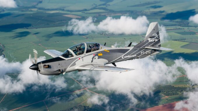 إيدج الإماراتية تدعم “إمبراير” في توسيع نظام الأسلحة المتقدمة بطائرة “A-29” سوبر توكانو