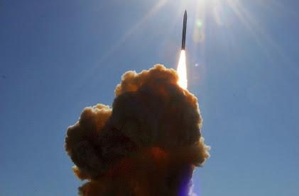 المزيد من الانتكاسات.. فشل أحد الصواريخ الأمريكية التي كانت تحمل سلاحا أسرع من الصوت في الانطلاق