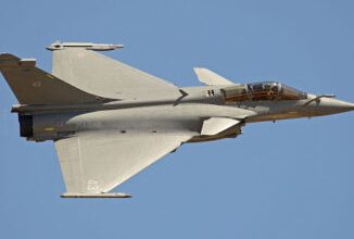 بالفيديو: مقاتلة الجيل الخامس الصينية “جيه-20 أس” ذات المقعدين