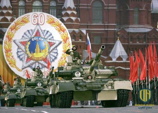 روسيا تعزز قدرتها الضاربة وتتسلم دفعة جديدة من الدبابات المطورة