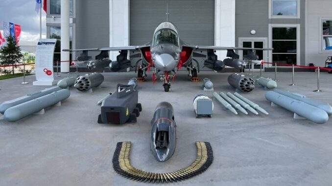 روسيا تكشف عن طائرة “ياك-130أم” المطوّرة في منتدى “الجيش-2024”