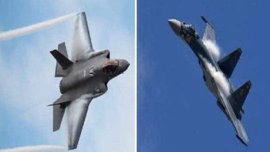 المقاتلة الأمريكية “إف-22 رابتور” في مواجهة مع المقاتلة الروسية “سو-35”.. لمن الغلبة؟