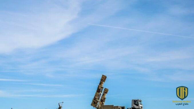 الجيش الإيراني يحذر الطائرات الأجنبية من التحليق بالقرب من منطقة المناورات