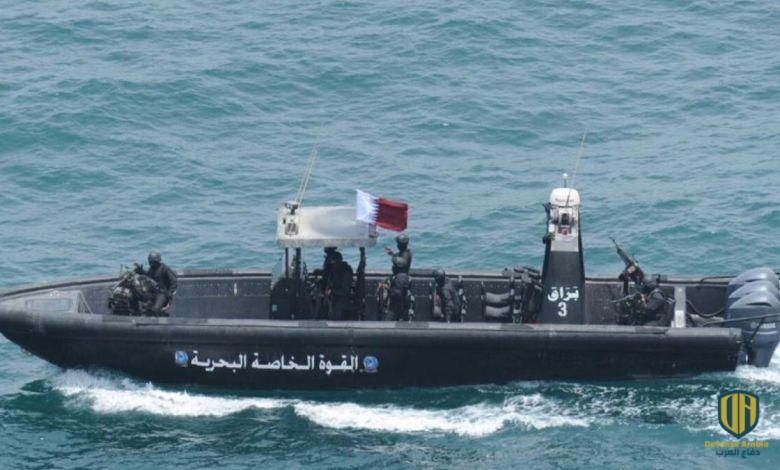 زورق دورية تابع لأمن السواحل والحدود القطرية