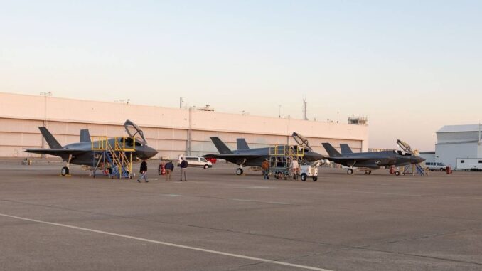 إسرائيل تتسلم 3 مقاتلات “أدير” إضافية