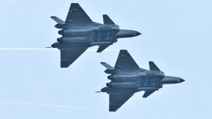 مفارقة السلاح الصيني: كلفة تعاقد منخفضة مقابل تشغيل مرتفع.. قراءة تحليلية مقارنة في كلفة دورة الحياة مع الأنظمة الغربية