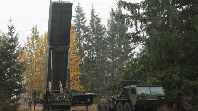 خطأ أم رسالة مبطنة؟ واشنطن تنشر صوراً لـ “النسر المظلم” وتحذفها فجأة